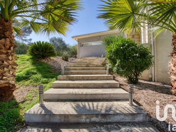Maison 5 pièces 146 m²