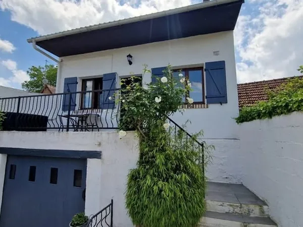 Entre MAINTENON et EPERNON jolie maison