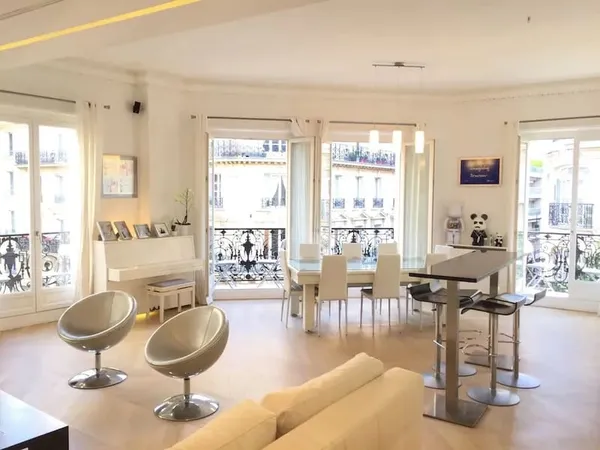 Paris 16 - Location - Appartement - Meublé - 165 m2 - 3 Chambres - 2 Salles de bain