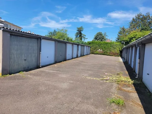 GARAGE - AUDINCOURT
