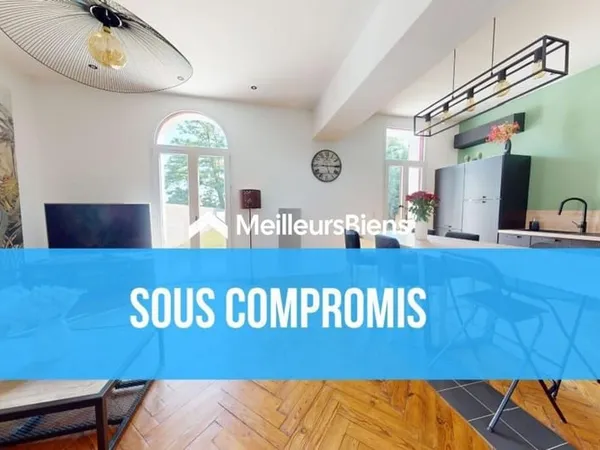 Maison contemporaine de plain-pied de 104 m2 sur 700 m2