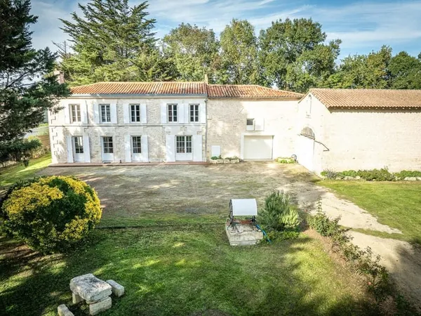 Maison 7 pièces 141 m²