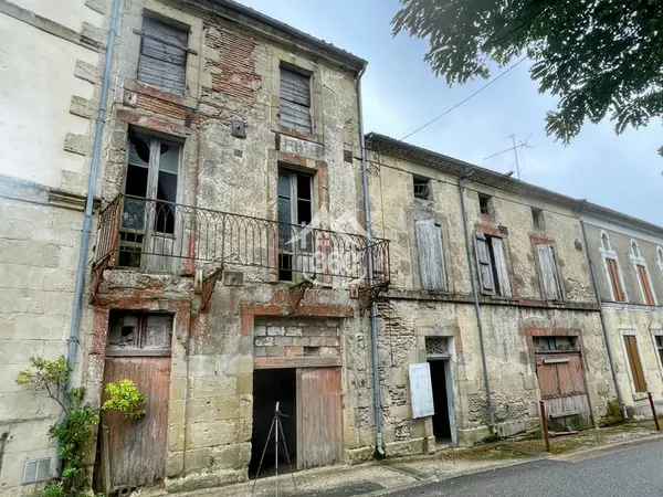 2 maisons de village en pierre à restaurer