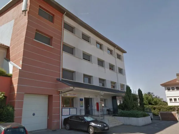 Bureaux à louer à Bourg-en-Bresse - Idéalement situés, accès