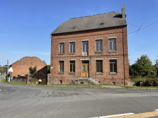 Maison 3 pièces 300 m²