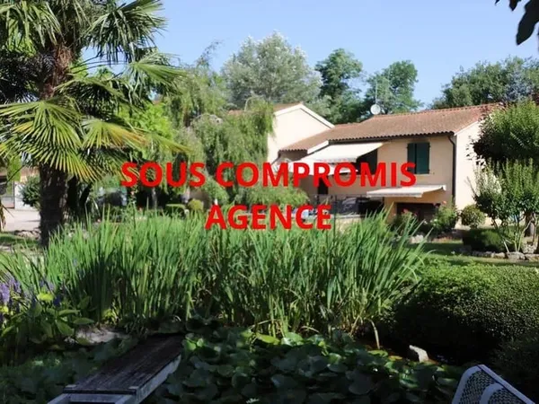Maison 6 pièces 250 m²