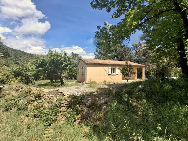 Maison Vente Les Vans 4p 72m² 230000€
