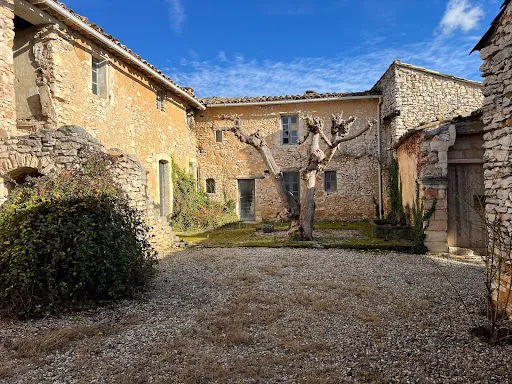 Maison 10 pièces 350 m²