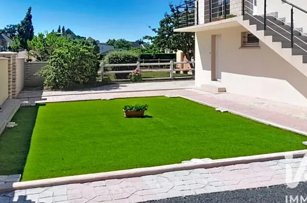 Maison 7 pièces 195 m²