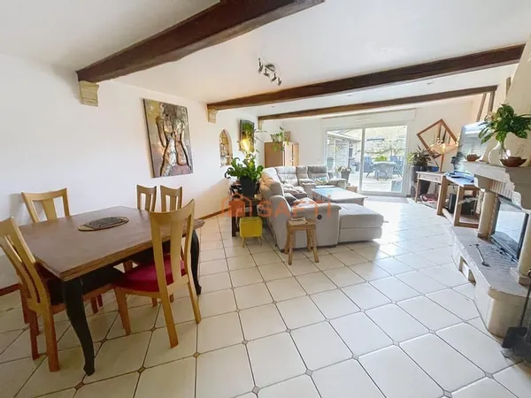 Maison 9 pièces 412 m²