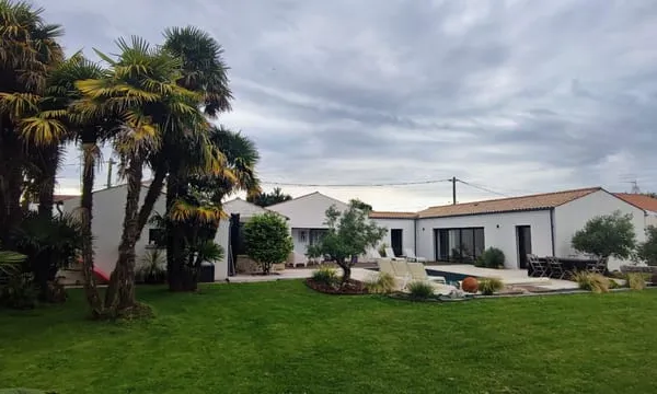 Maison 5 pièces 219 m²