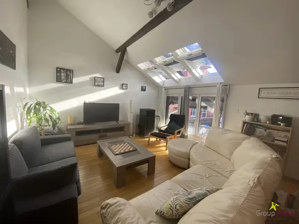 VASTE DUPLEX en dernier étage