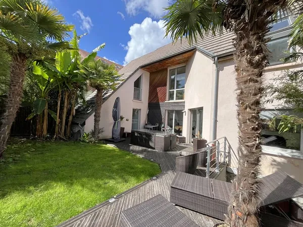 Maison 7 pièces 150 m²