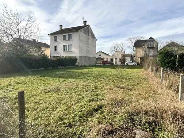 Terrain à bâtir