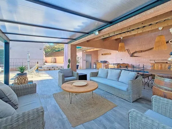 Maison 7 pièces 170 m²