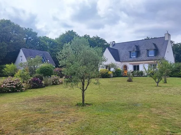 Maison 10 pièces 205 m²