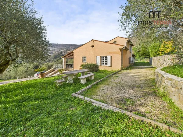 Maison Magagnosc 7 pièces de171.30 m2 avec 1893 m2 de terrain