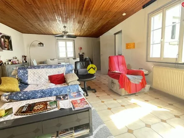 APPARTEMENT AVEC GARAGE