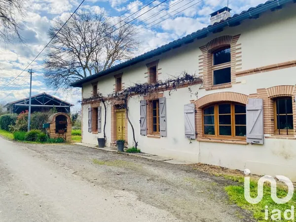 Maison 6 pièces 250 m²