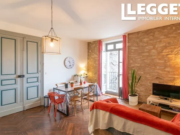 Appartement avec piscine commune et espace barbecue dans une Maison de Maître à Olonzac, prêt à emmé