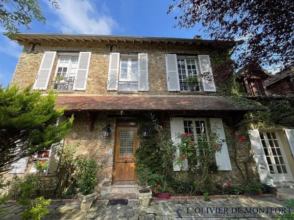Maison ancienne de 9 pièce(s) 220 m² au sol