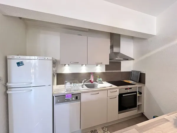 APPARTEMENT T2 MEUBLE - MONASTERE