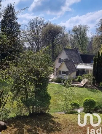 Maison 9 pièces 270 m²