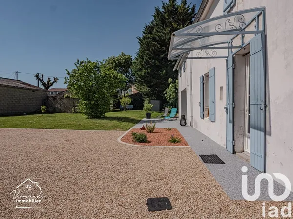 Maison 9 pièces 265 m²