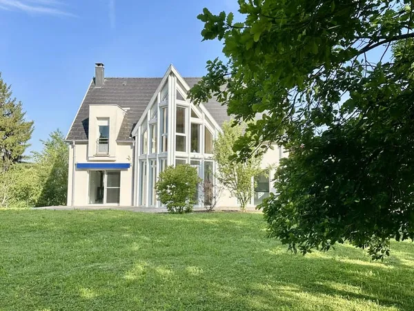 Maison 6 pièces 177 m²