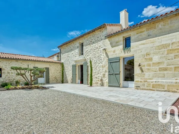Maison 11 pièces 390 m²