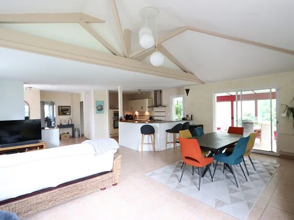 Maison 6 pièces 140 m²