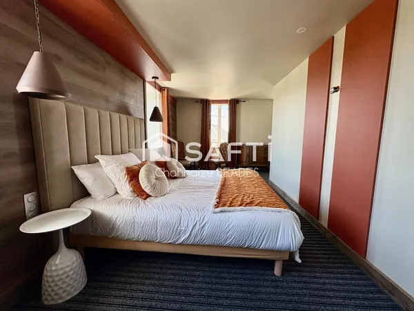Maison 9 pièces 426 m²