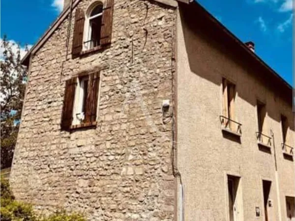 Maison 9 pièces 154 m²