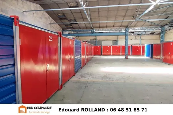 9 m² / 70 euros / Stockage / Site gardienné
