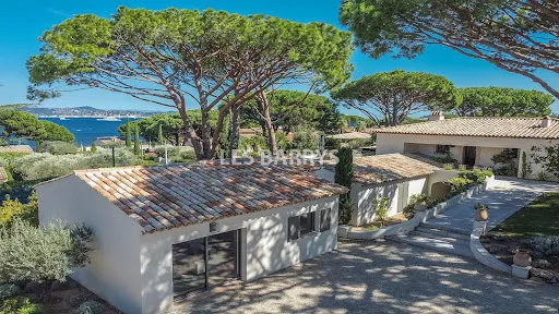 Maison 11 pièces 350 m²