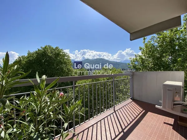 Appartement 4 pièces 77 m²