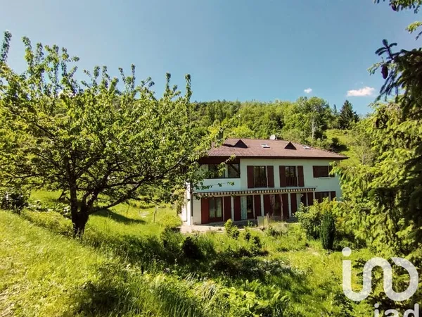 Maison 12 pièces 270 m²