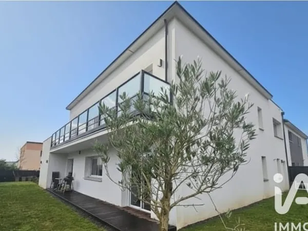 Maison 8 pièces 244 m²