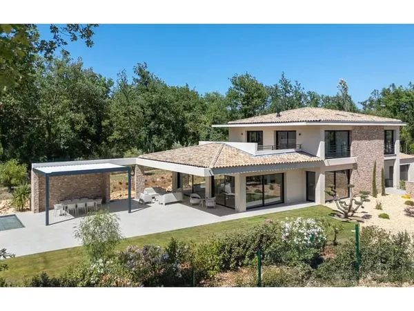 4 Chambres - Villa - Var - Vente - MZiOP1122