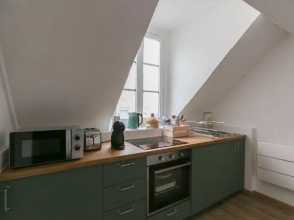 Studio meublé refait à neuf - Saint-Denis centre