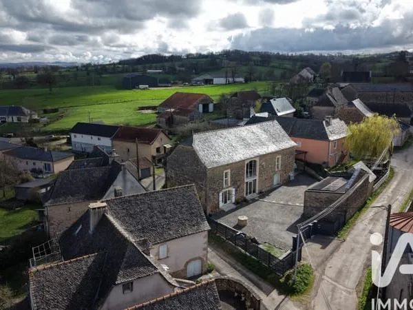 Maison 7 pièces 251 m²