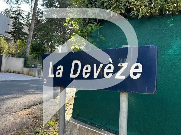 Terrain à Montferrier Sur Lez 1690 m²