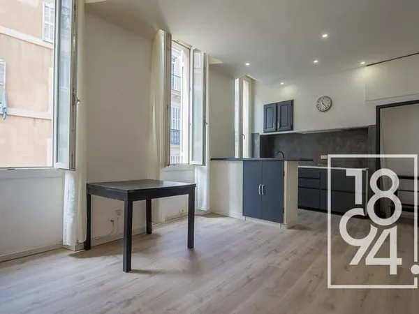 Appartement de type 2/3 de 65 m² rue d'italie 13006