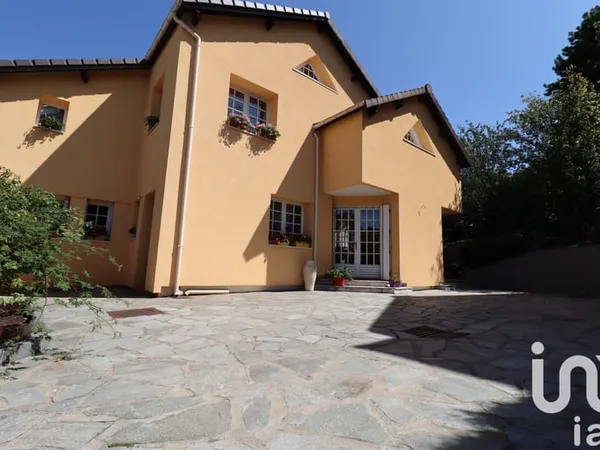 Maison 6 pièces 136 m²