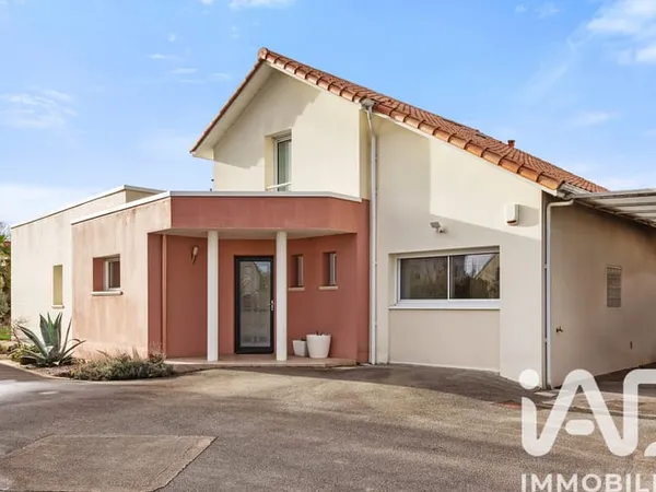 Maison 7 pièces 193 m²