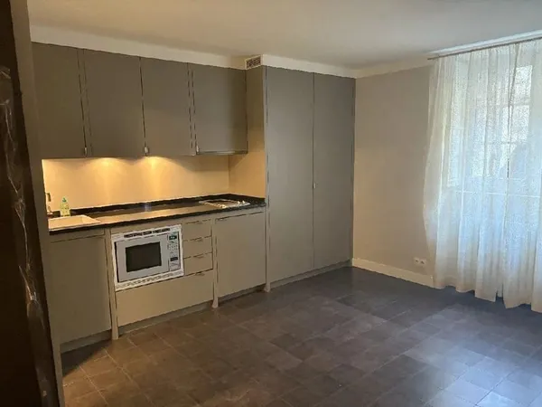 Studio 1 pièce 24 m²
