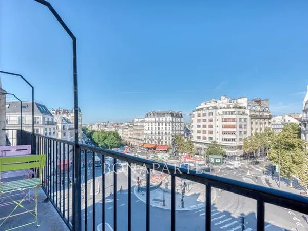 Charmant appartement 5 pièces avec balcon et vue dégagée