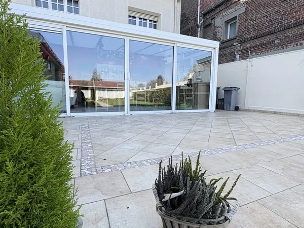 Maison 11 pièces 214 m²