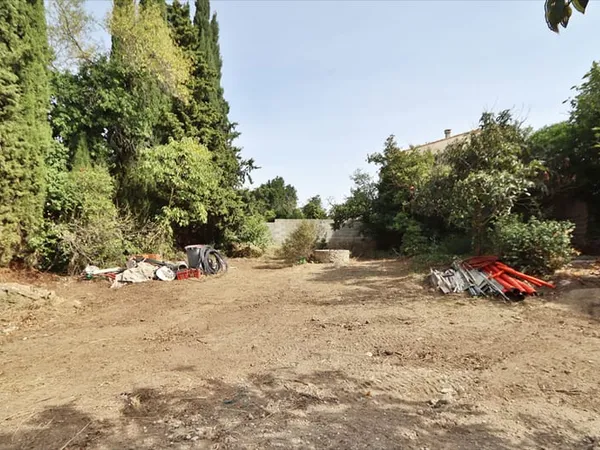 Terrain 720 m²