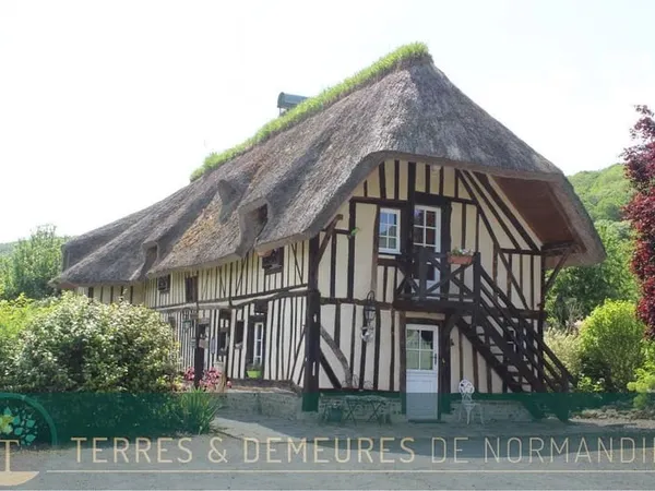 Ensemble de Chaumières proche de Pont-Audemer et à 20 minutes d'